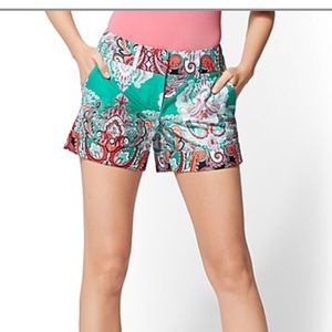 NWT  NY&C 7th Avenue Signature Fit 4” Shorts